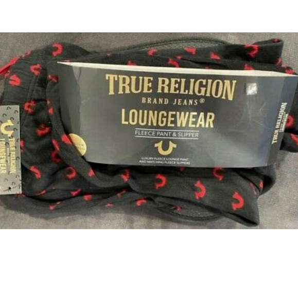 NWT Men's True Religion Loungewear Fleece Pants & Slippers - Picture 3 of 6